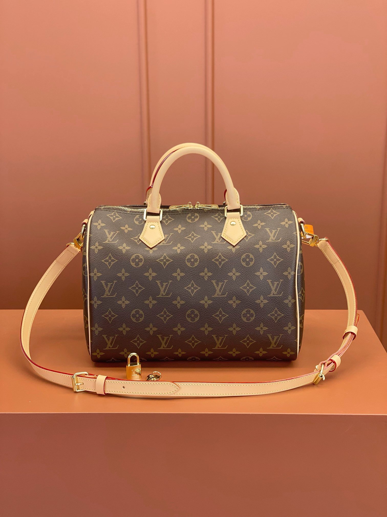 LV M41112